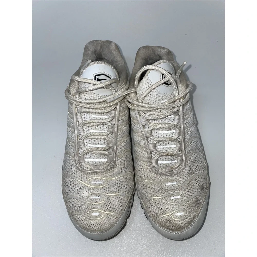 Women's Size 6.5 Nike Air Max Plus White Running‎ Shoes